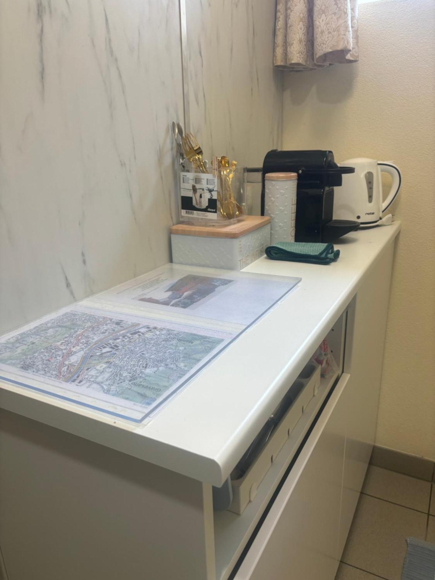 Small Apartments In Lamone Bagian luar foto